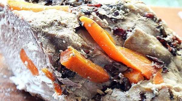Традиційні м'ясні страви на Великдень, свиняча буженина по-староруський