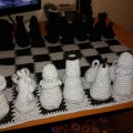 в'язані шахи   З перших же днів знайомства шахи вчать дітей логічно мислити і міркувати